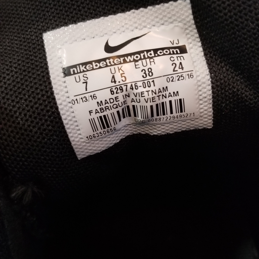 SOLD - Picture 4 of 12